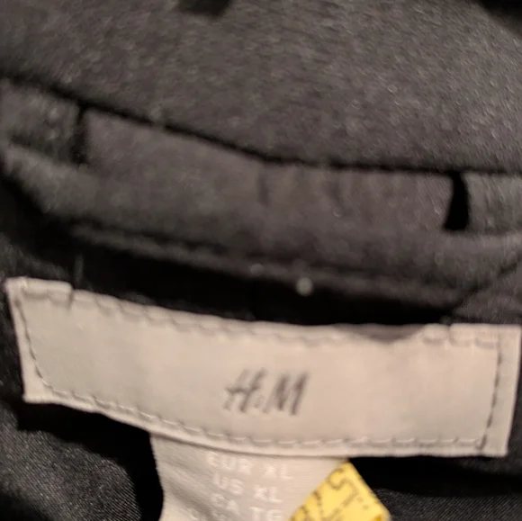 H&M Classic Black Blazer Size XL - Picture 5 of 6